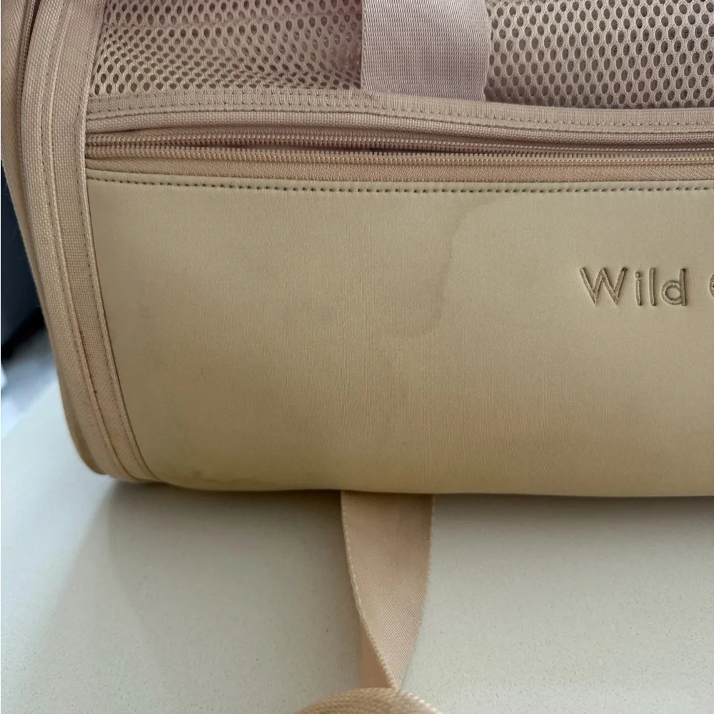 Wild One Beige Pet Carrier - Comfortable Travel Bag for Small Dogs